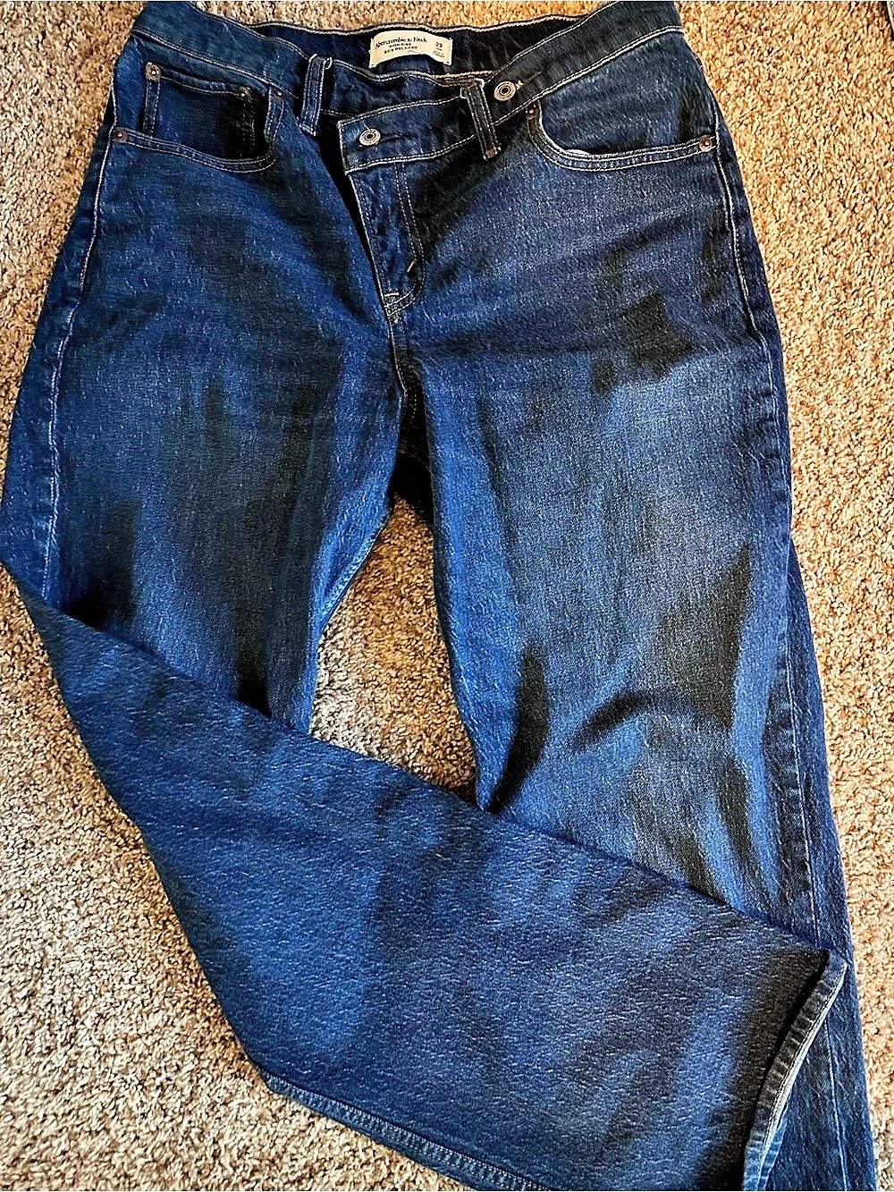 Abercrombie & Fitch The 90s Straight Ultra High Rise Crossover Waistband Jean